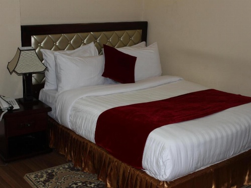 Oasis Apartment Hotel image 17