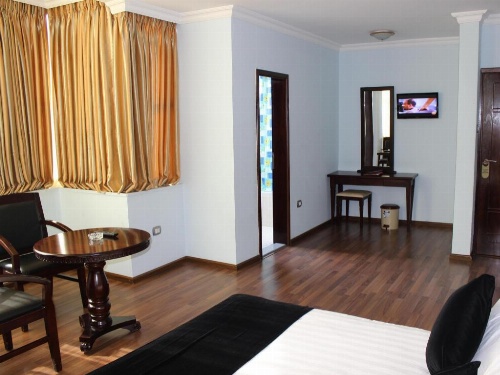 Oasis Apartment Hotel image 28