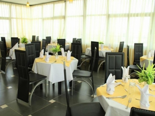 Oasis Apartment Hotel image 36