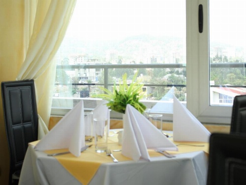 Oasis Apartment Hotel image 41