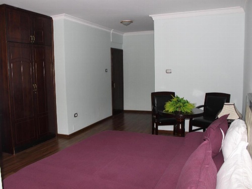 Oasis Apartment Hotel image 6